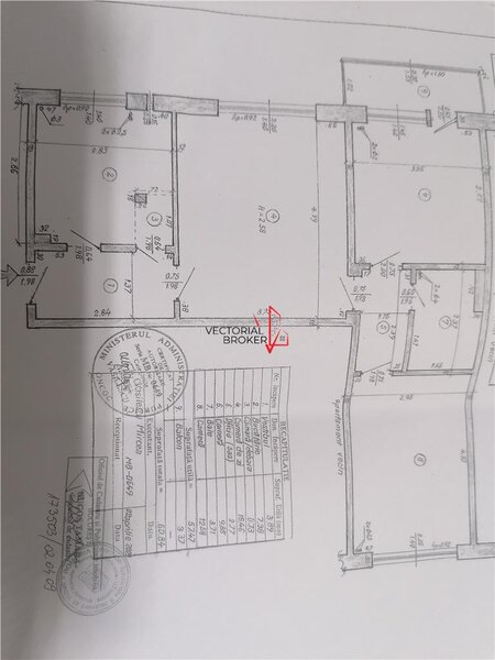 Gara de Nord- Metrou 3 camere semidecomadate, et. 2, vedere mixta, 62mp,